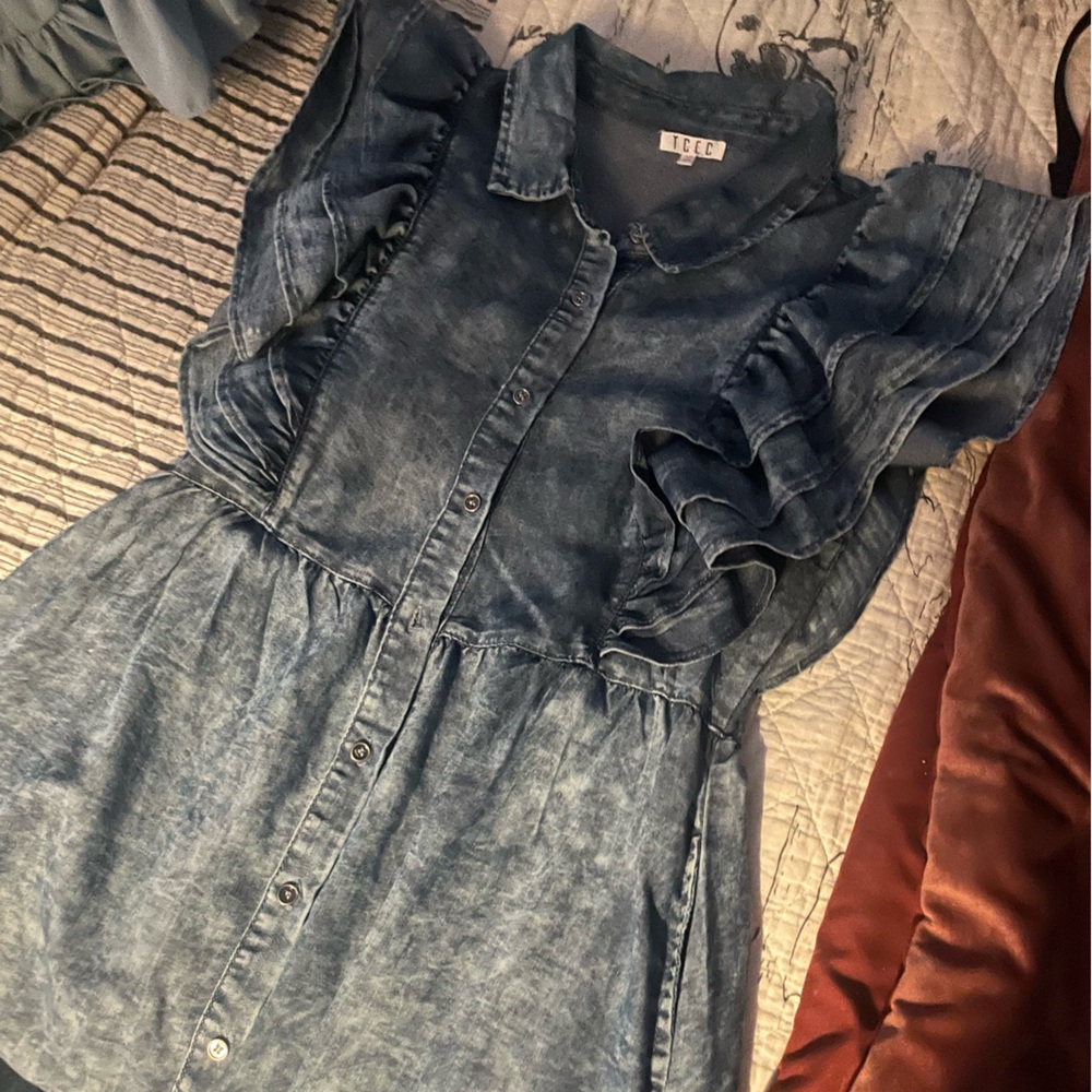Western denim dress!